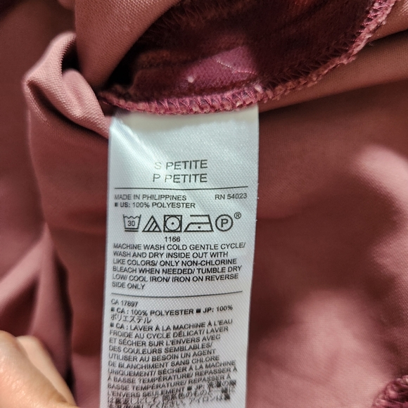 BANANA REPUBLIC Burgundy red wine velour tank top Size S - Picture 4 of 5